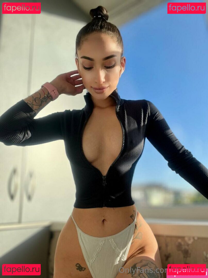 nikki.kx / nikki_kx Onlyfans Photo Gallery 