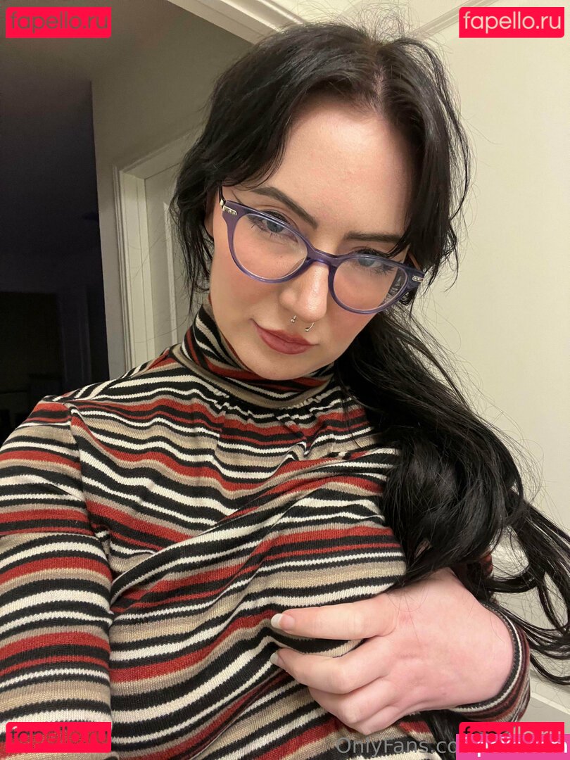 reysuka / reysuka_ / reysukaxo Onlyfans Photo Gallery 