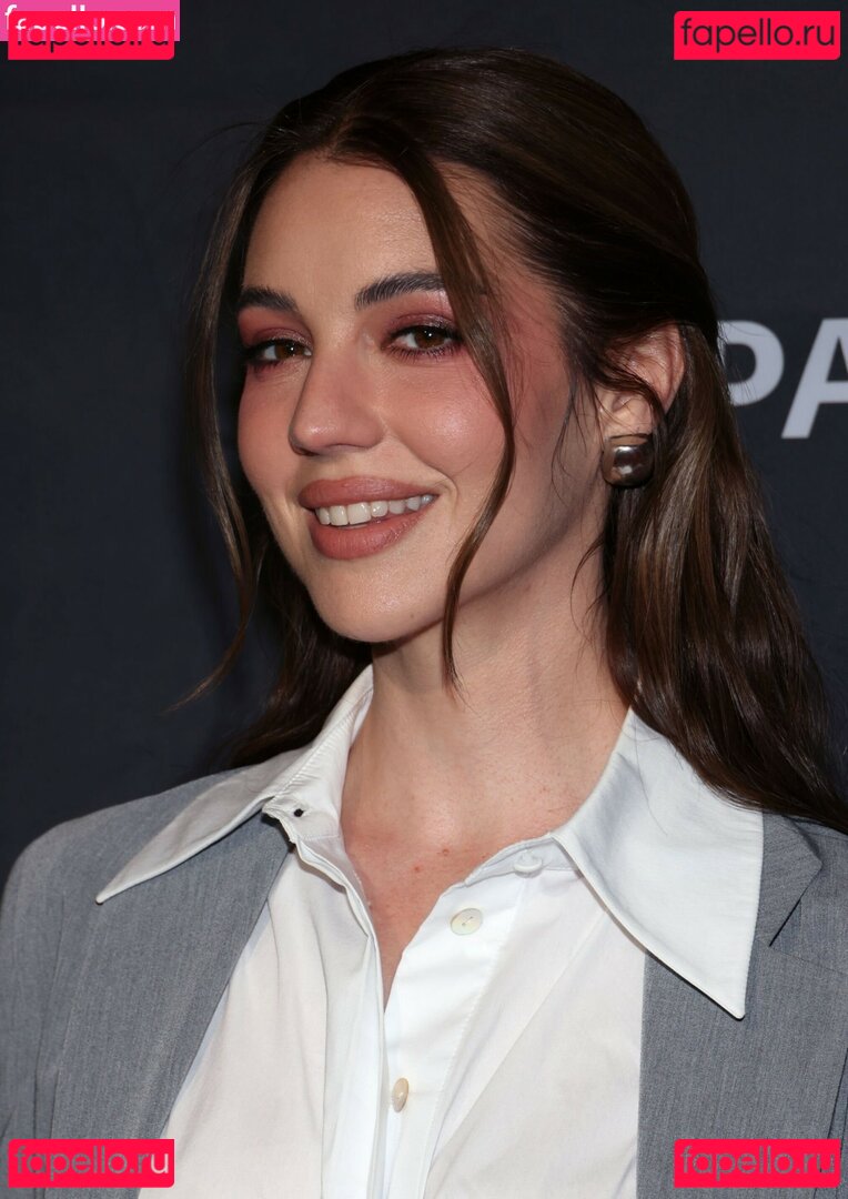 Adelaide Kane / adelaidekane / adelaidekane15 Onlyfans Photo Gallery 
