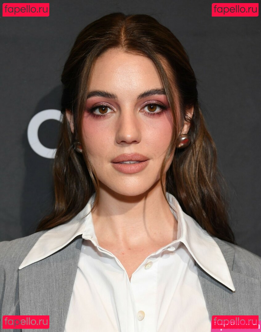 Adelaide Kane / adelaidekane / adelaidekane15 Onlyfans Photo Gallery 
