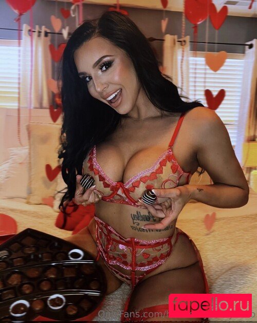 Haley Lashbrook / HaleyLashbrook / heavenlyhaleyxoxo Nude Onlyfans Photo 26