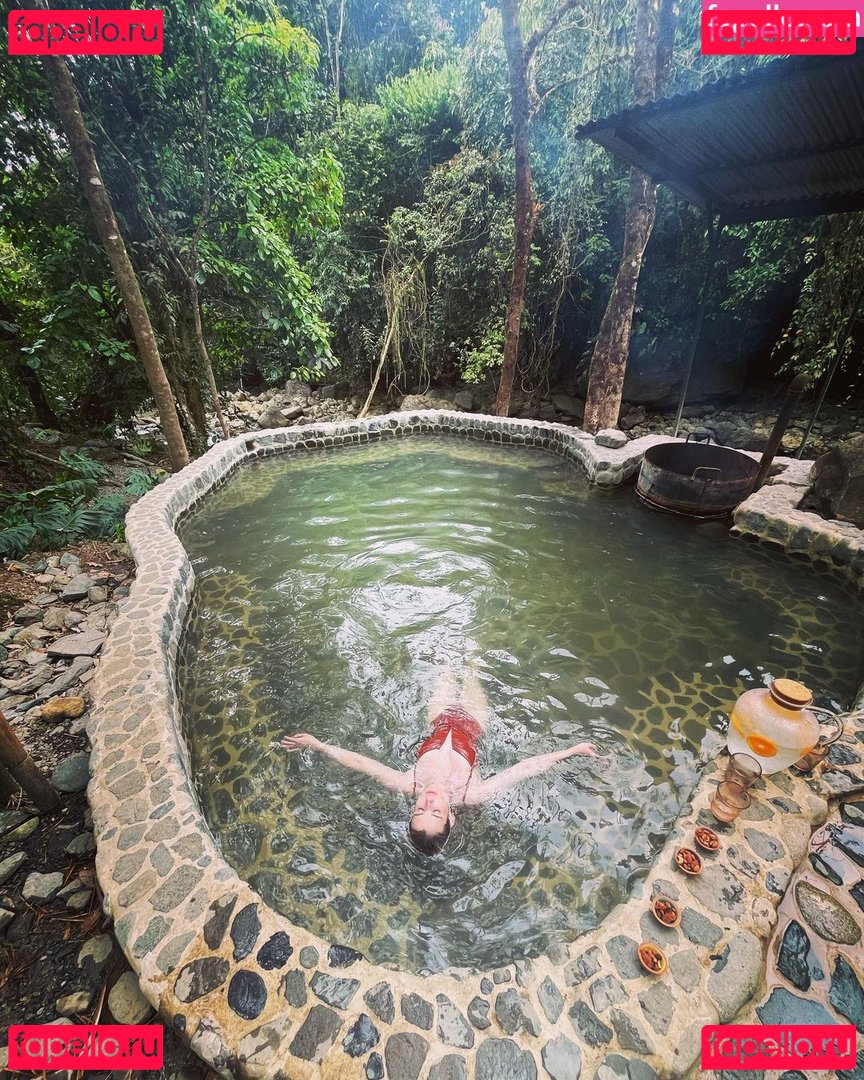 Emma Roberts / emmaroberts Onlyfans Photo Gallery 