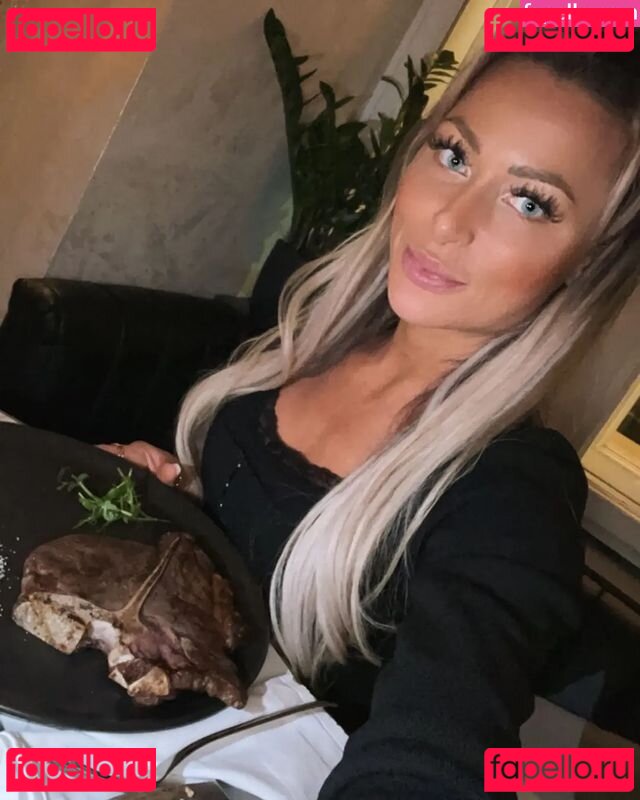 Pia Niedermeier / pianiedermeier Onlyfans Photo Gallery 