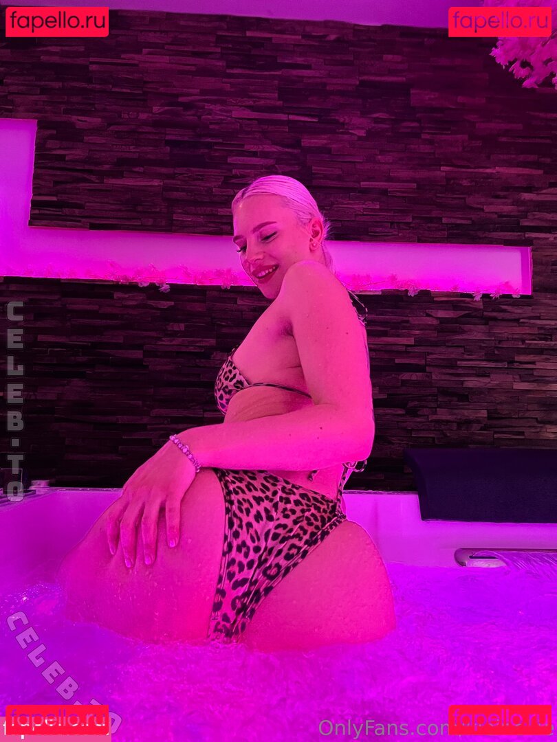 kleinellie / kleinxellie Onlyfans Photo Gallery 