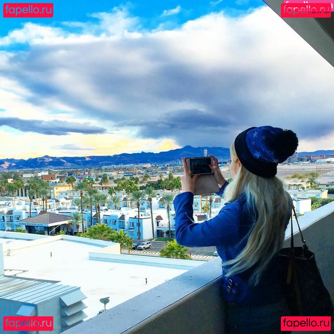 Stephanie Adele / https: / sadelesthesiren Onlyfans Photo Gallery 