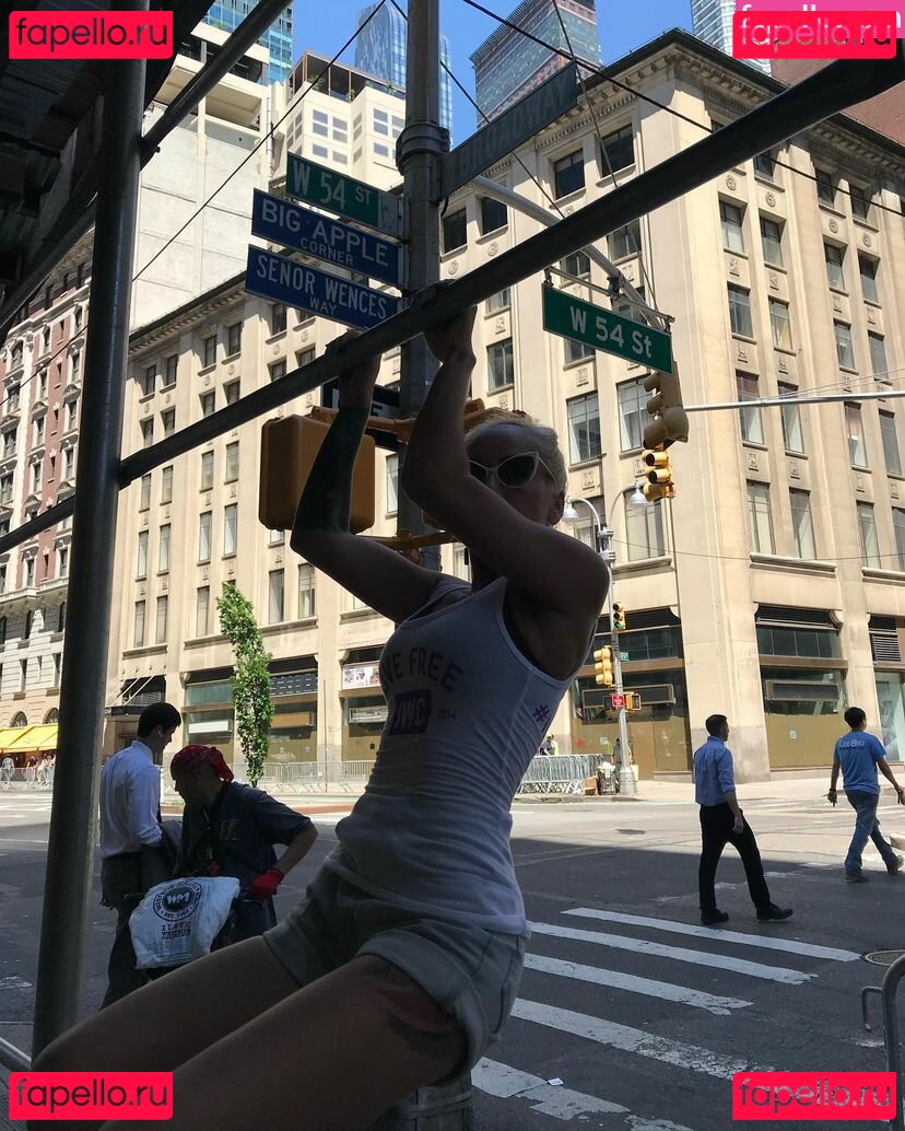 Stephanie Adele / https: / sadelesthesiren Onlyfans Photo Gallery 