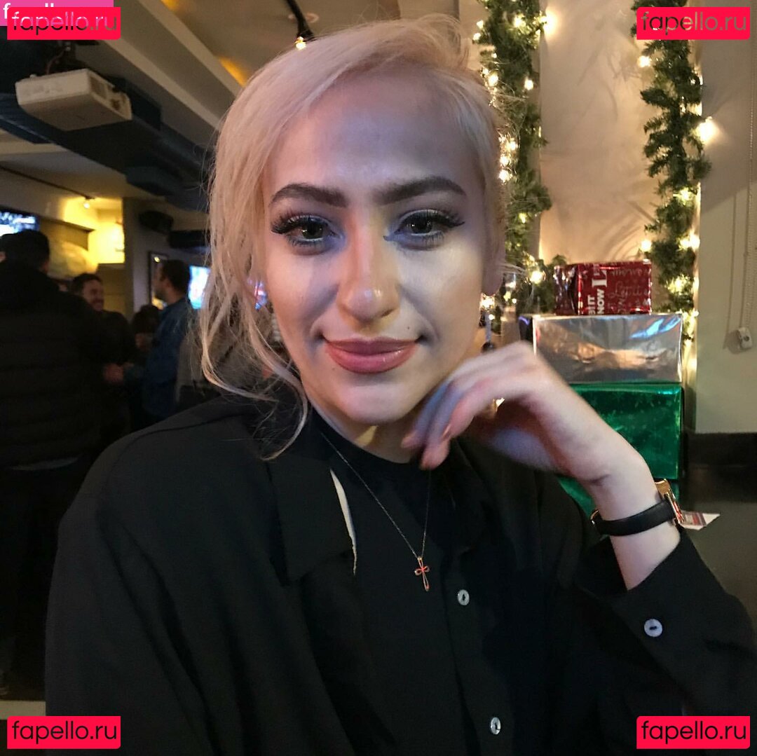 Stephanie Adele / https: / sadelesthesiren Onlyfans Photo Gallery 