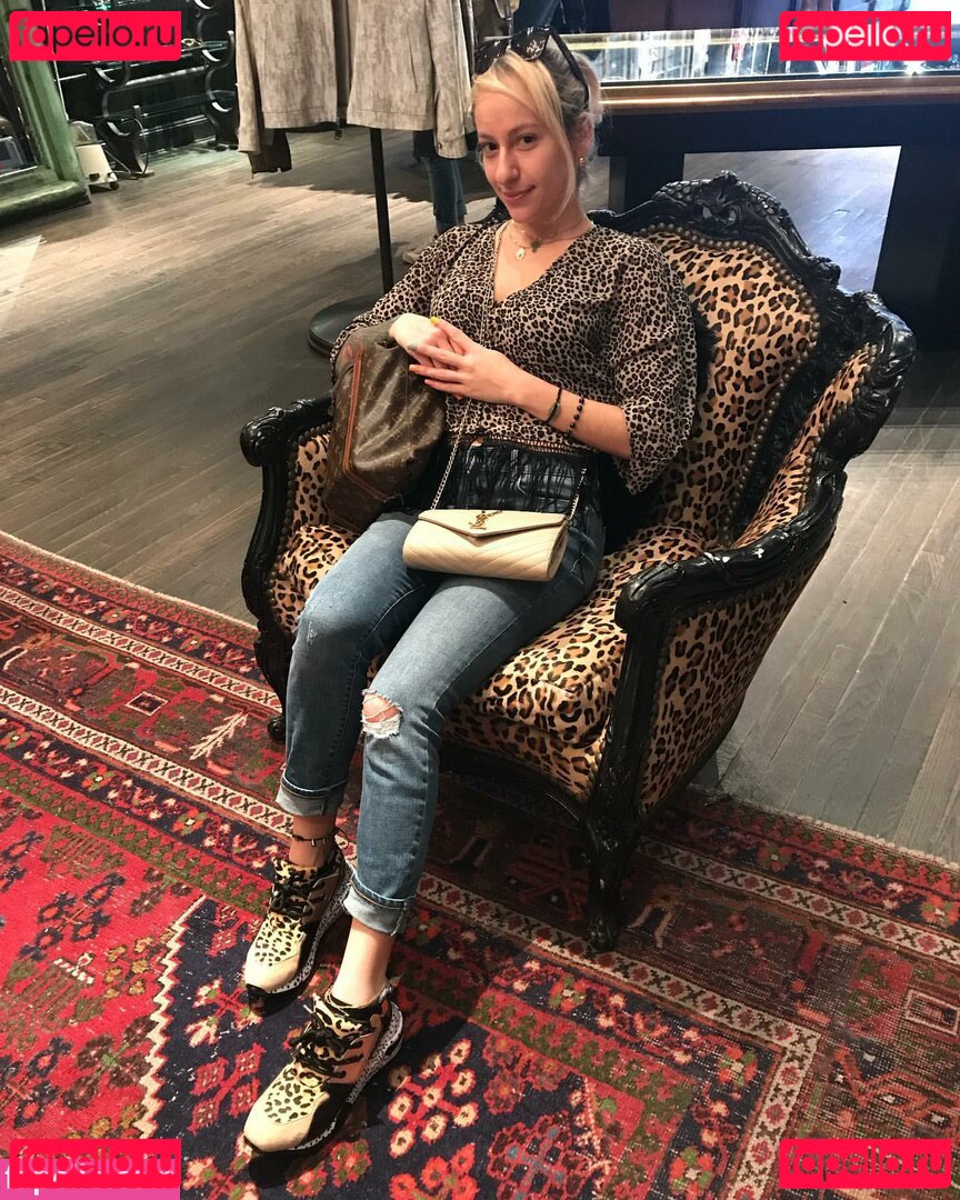 Stephanie Adele / https: / sadelesthesiren Onlyfans Photo Gallery 