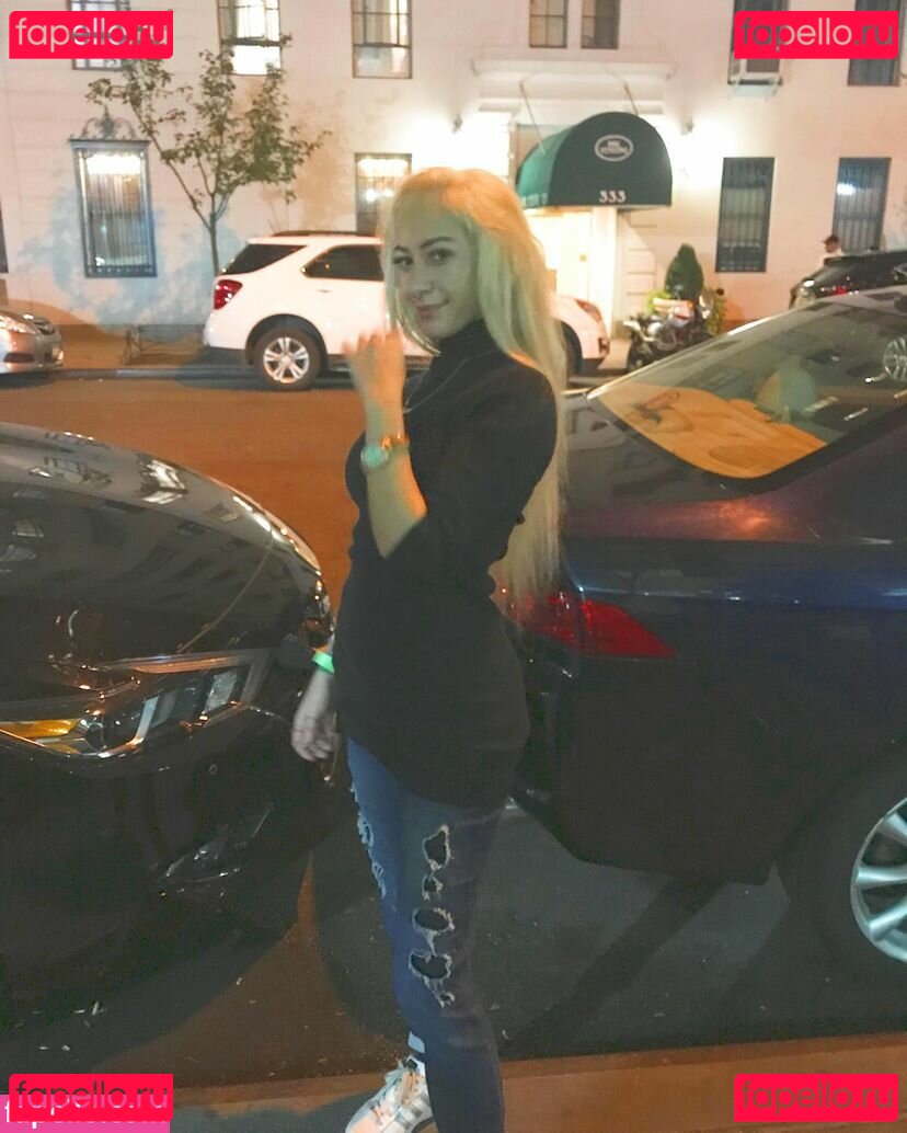 Stephanie Adele / https: / sadelesthesiren Onlyfans Photo Gallery 