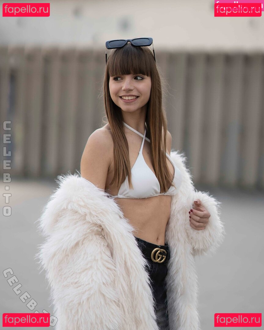 Lidia Izquierdo / Lizpa / lidiaaizquierdo_ Onlyfans Photo Gallery 