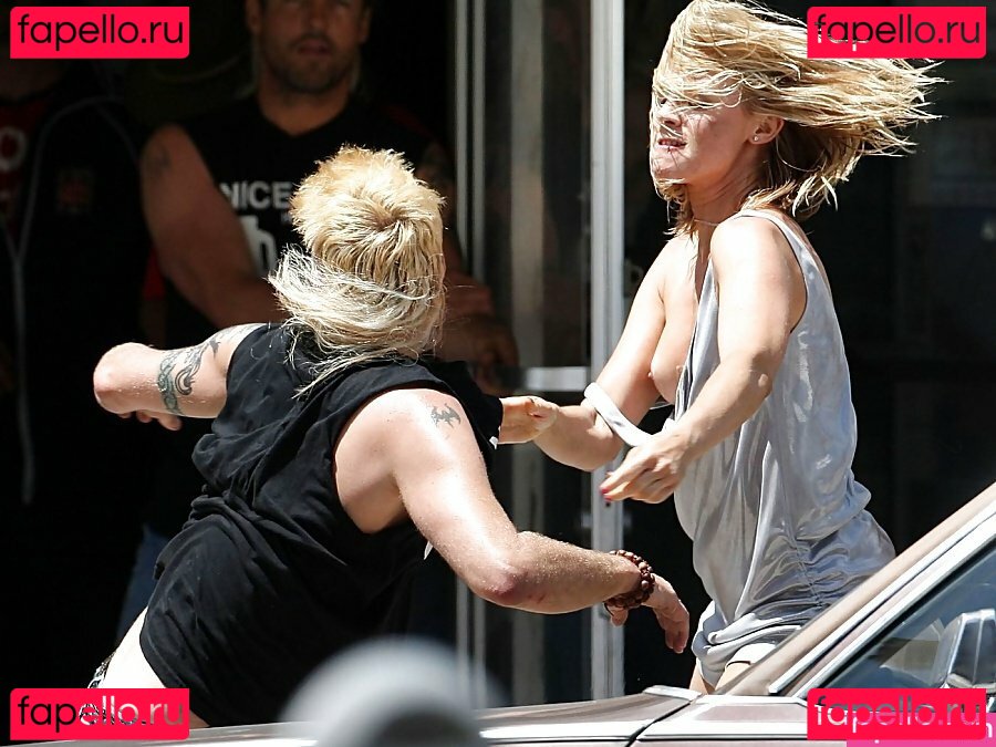 Amy Smart Onlyfans Photo Gallery 