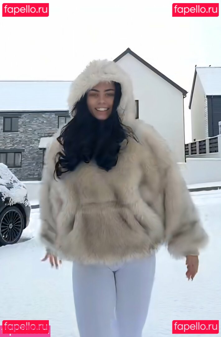 Elley Davies / elley.davies / elleydavies Onlyfans Photo Gallery 