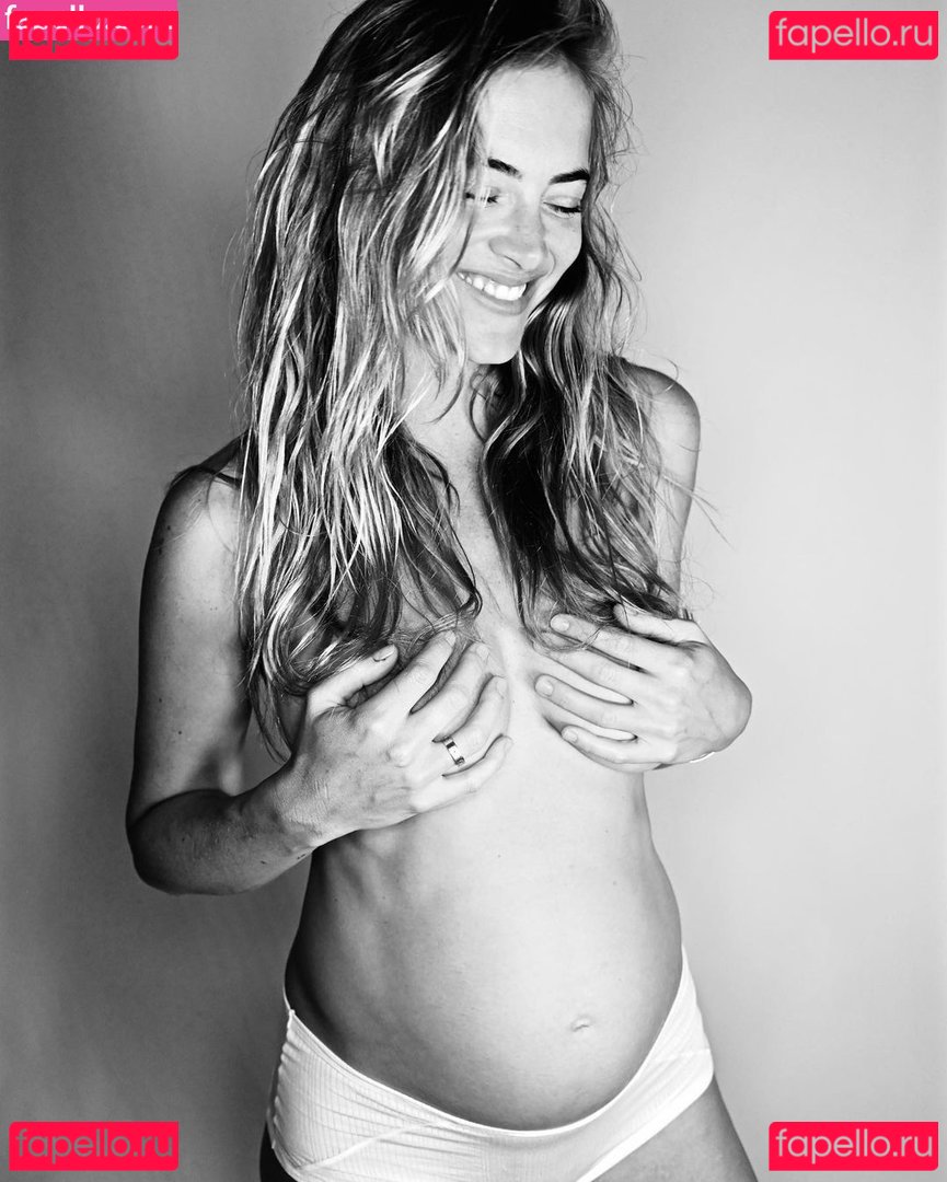 Emily Wickersham / NCIS / emilywickersham Onlyfans Photo Gallery 