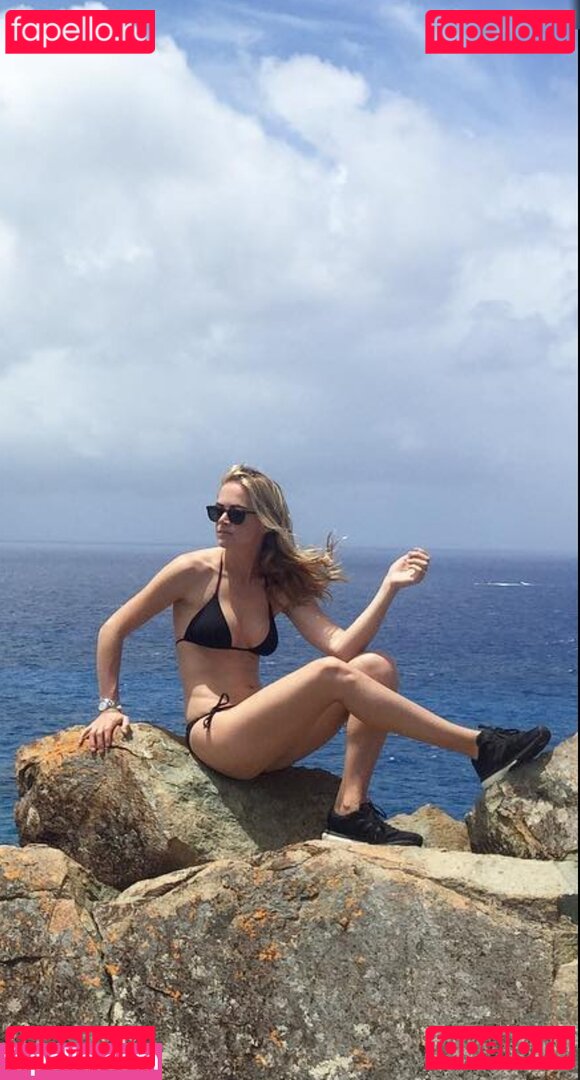 Emily Wickersham / NCIS / emilywickersham Onlyfans Photo Gallery 