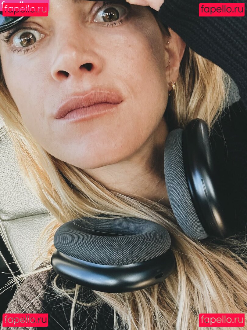 Emily Wickersham / NCIS / emilywickersham Onlyfans Photo Gallery 