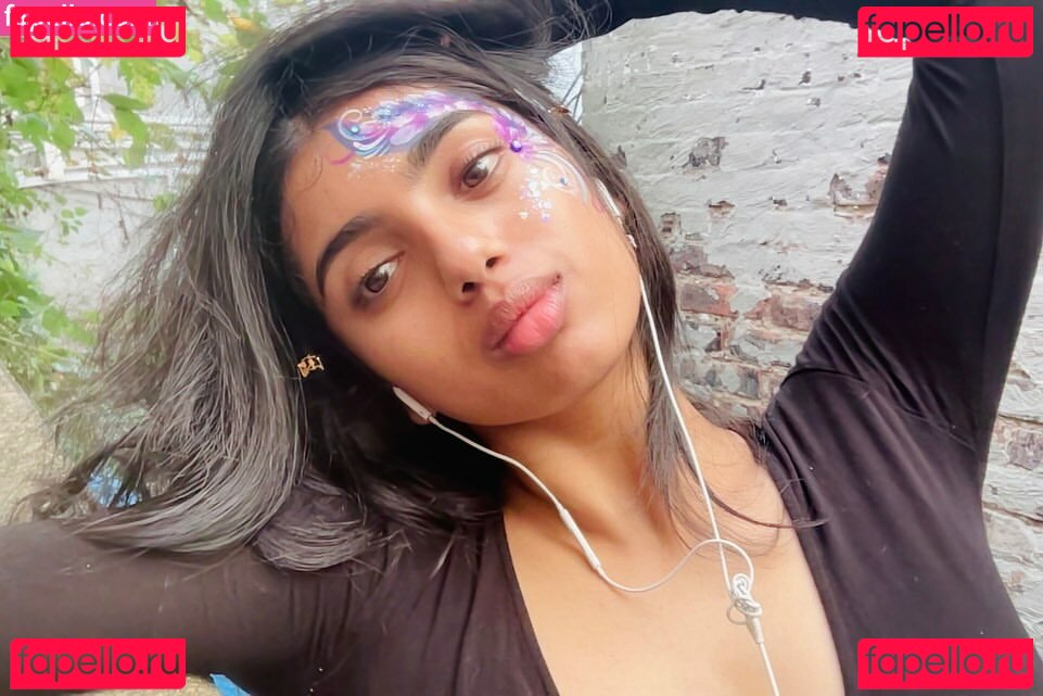 Avantika Onlyfans Photo Gallery 