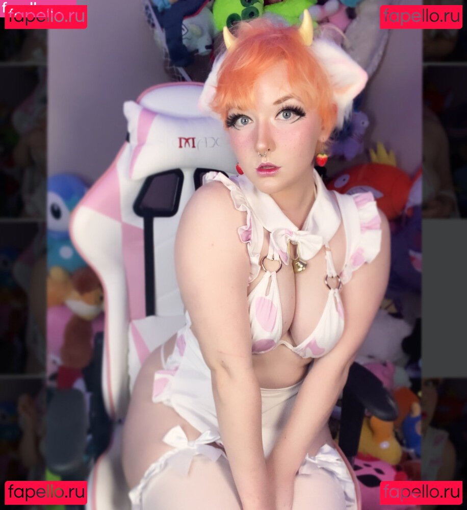 Illie / https: / rawrsatthetree Onlyfans Photo Gallery 