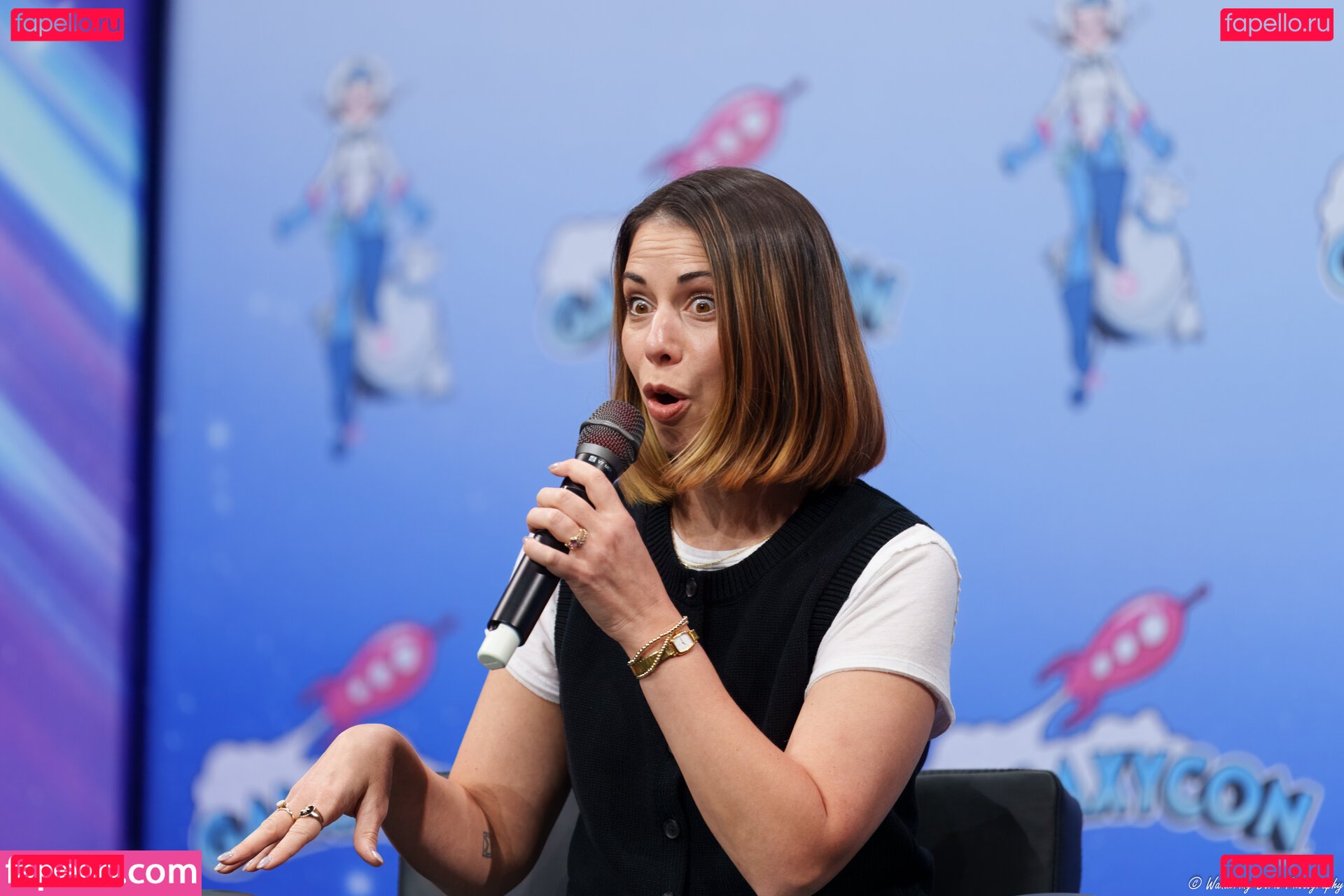 Laura Bailey / laurabaileyvo / saltybl0nde Onlyfans Photo Gallery 