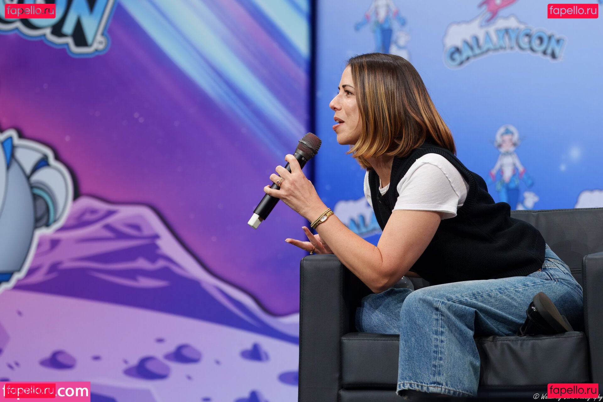 Laura Bailey / laurabaileyvo / saltybl0nde Onlyfans Photo Gallery 