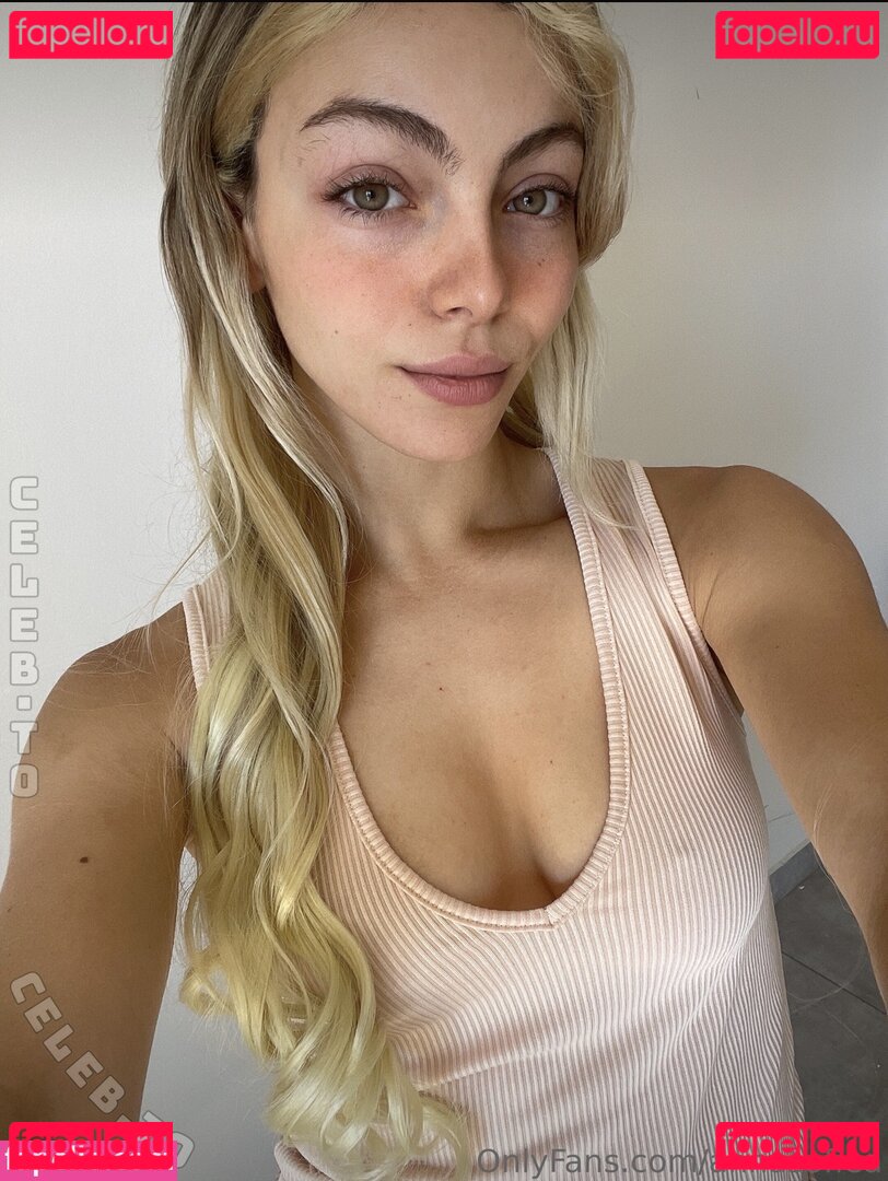 annasofiaaaa Onlyfans Photo Gallery 