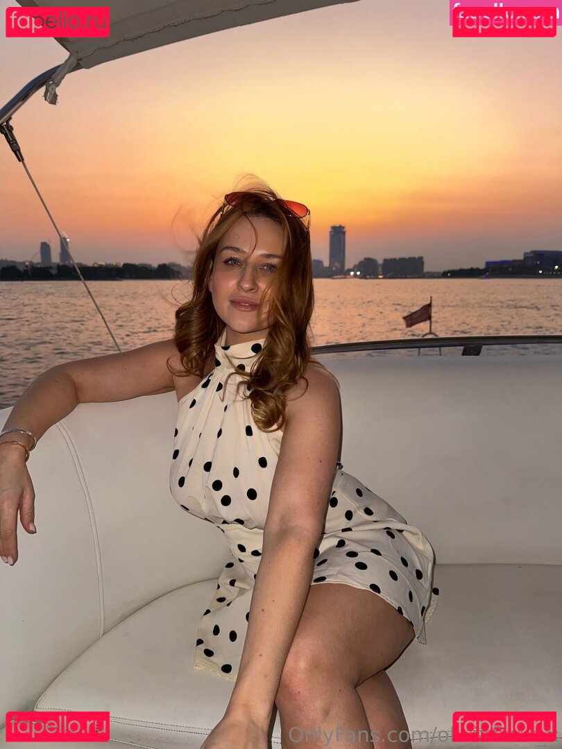 Olivia Fleur / OliviaFleurASMR / oliviafleur_x / oliviafleur_xx Onlyfans Photo Gallery 