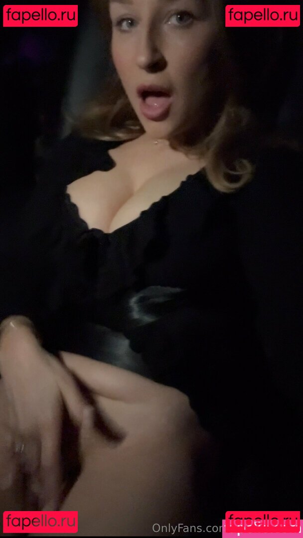 Olivia Fleur / OliviaFleurASMR / oliviafleur_x / oliviafleur_xx Onlyfans Photo Gallery 