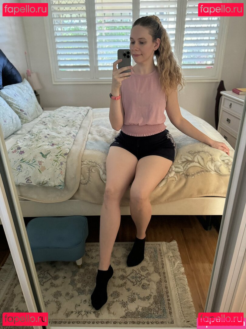 RoxyTall Onlyfans Photo Gallery 