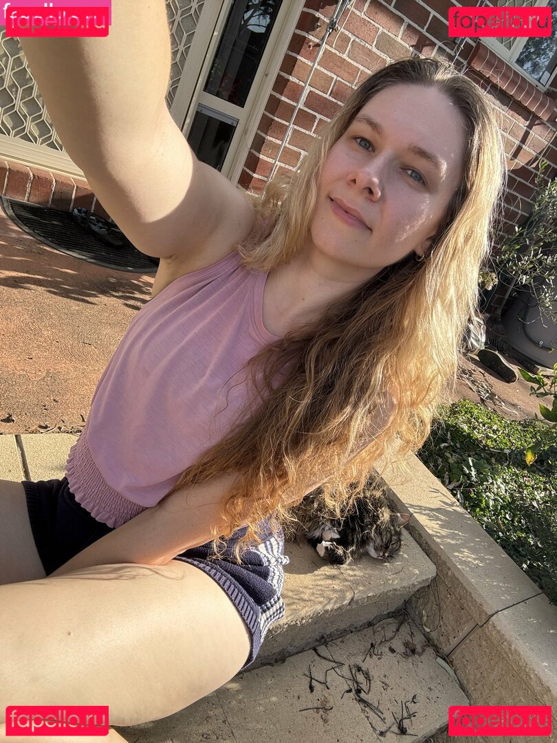 RoxyTall Onlyfans Photo Gallery 