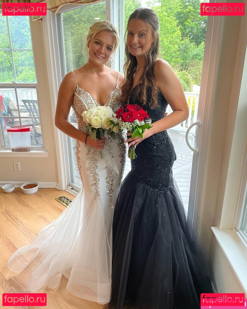 adrianna / adriannadelucaa / adriannarodriguezz / adriannarodriquezz Onlyfans Photo Gallery 