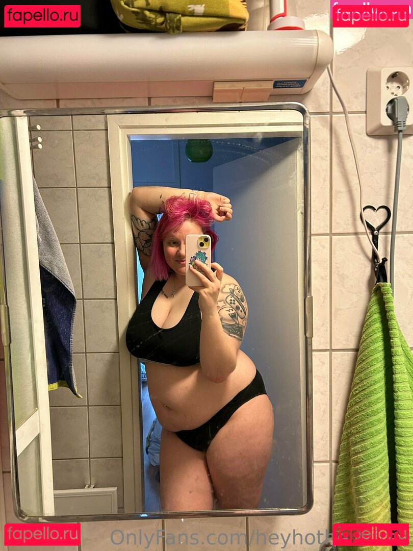 heyheatherirene / heyhotheidifree Onlyfans Photo Gallery 