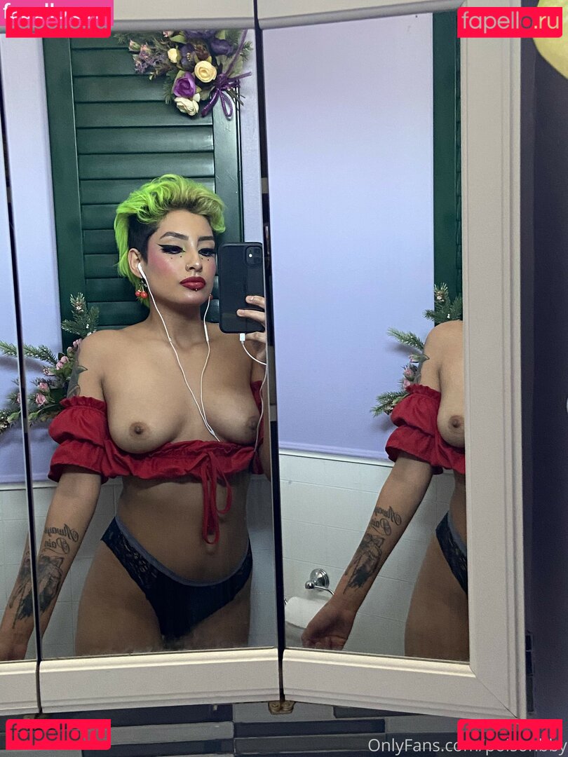 poisonouscunt.xx Onlyfans Photo Gallery 