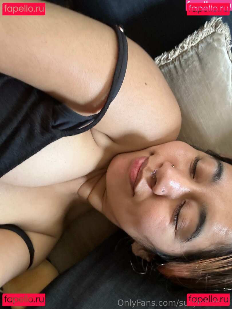 surywhitee7 Onlyfans Photo Gallery 