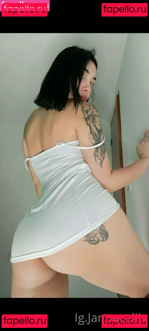 alinacollins / its.alinacollins Onlyfans Photo Gallery 