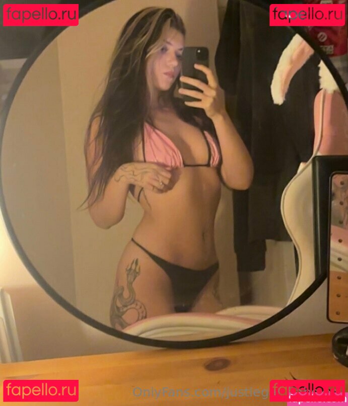 justlegal_babexxx Onlyfans Photo Gallery 