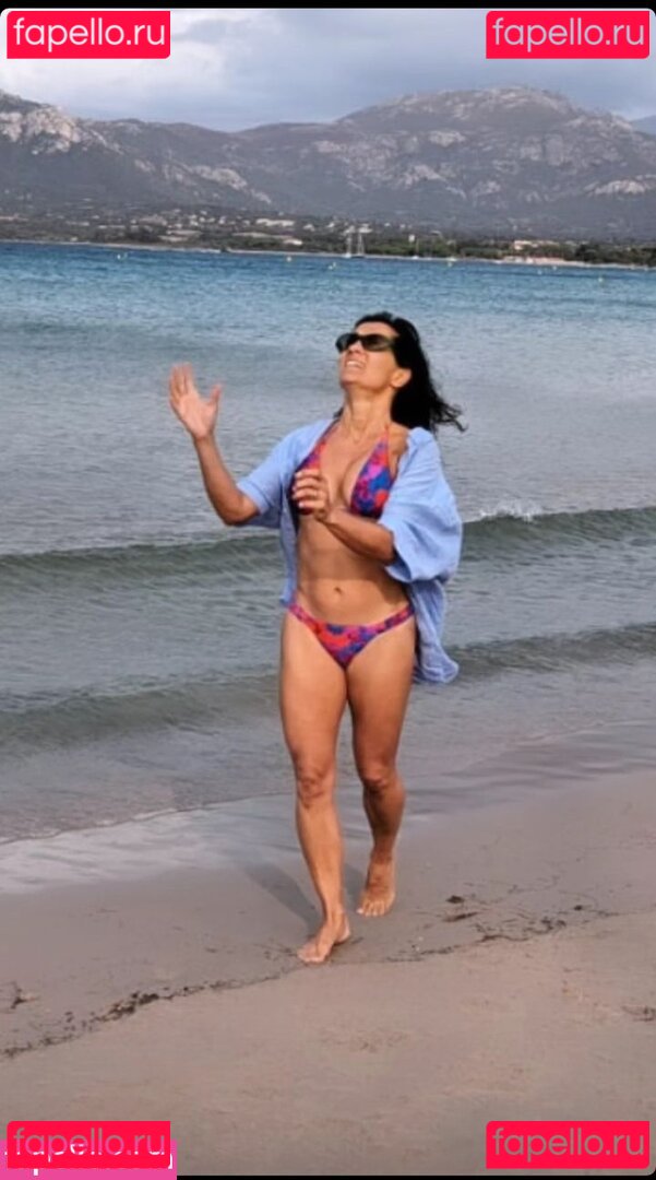 Rebecca Sarker / rebeccasarker Onlyfans Photo Gallery 