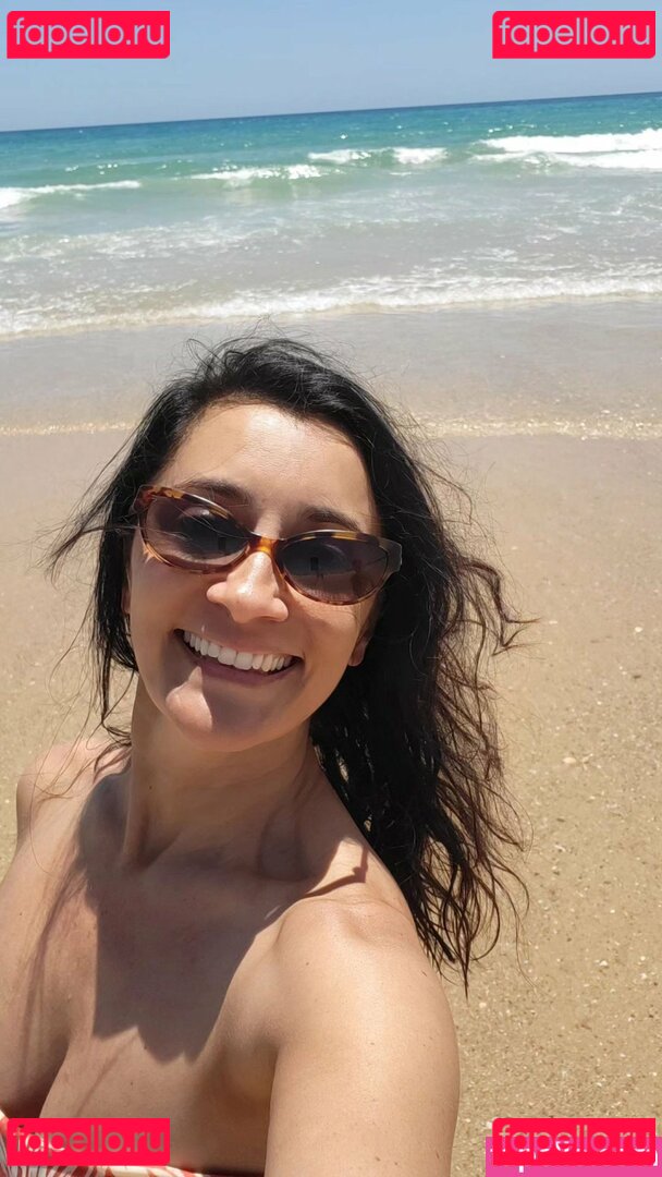 Rebecca Sarker / rebeccasarker Onlyfans Photo Gallery 