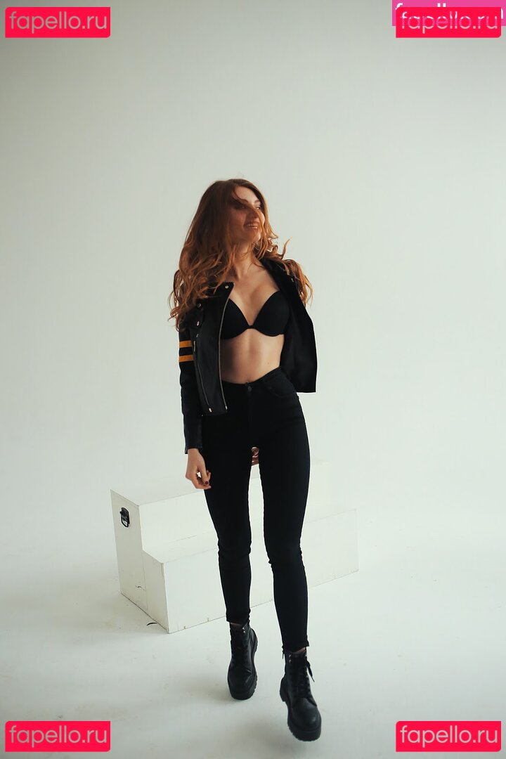 AnnUmbird / Umbird Onlyfans Photo Gallery 