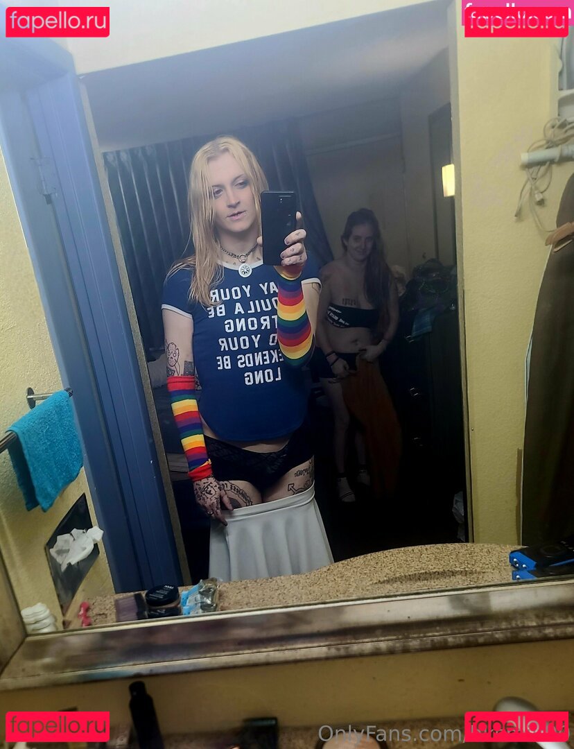 hksmilf90 Onlyfans Photo Gallery 