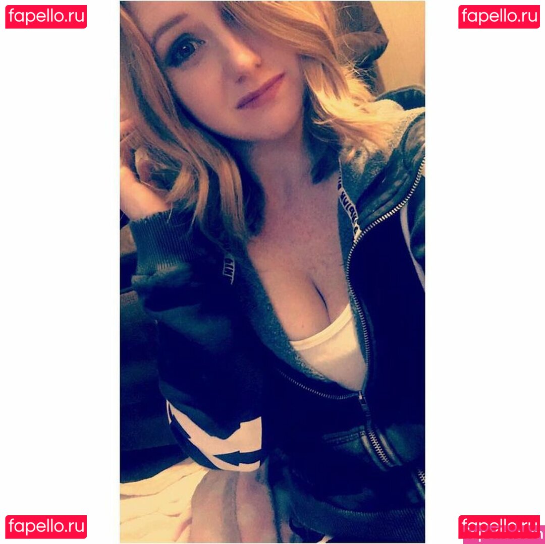 Lauren Baker / Laurenishere93 / https: Onlyfans Photo Gallery 