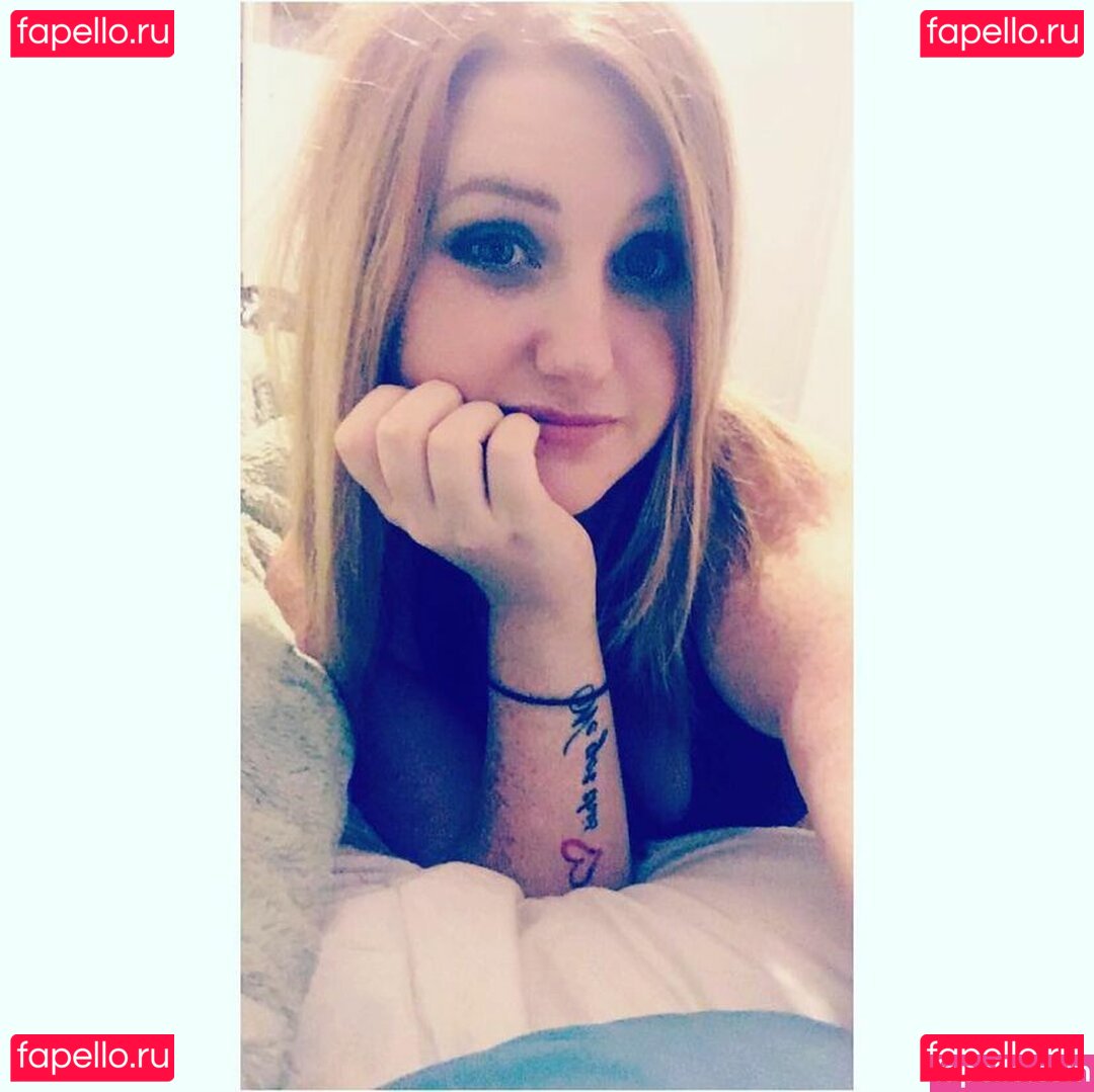 Lauren Baker / Laurenishere93 / https: Onlyfans Photo Gallery 