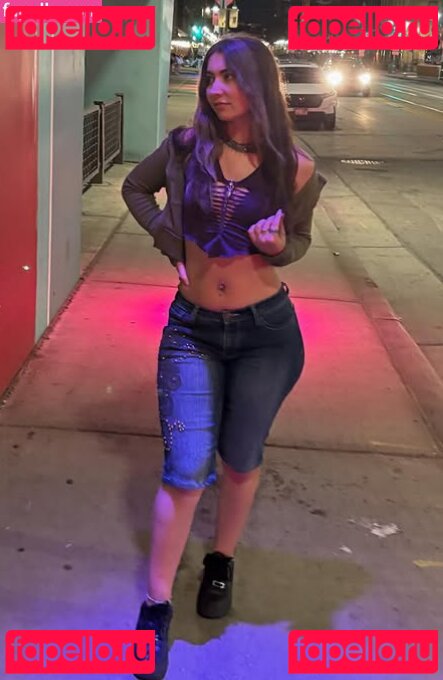 Nadial0vesyou / Nadialovesyou3 / bitchesl0venadia / tsnadialove Nude Onlyfans Photo 3
