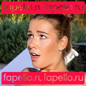 Crystal Christian / xcrystalcc Onlyfans Photo Gallery 