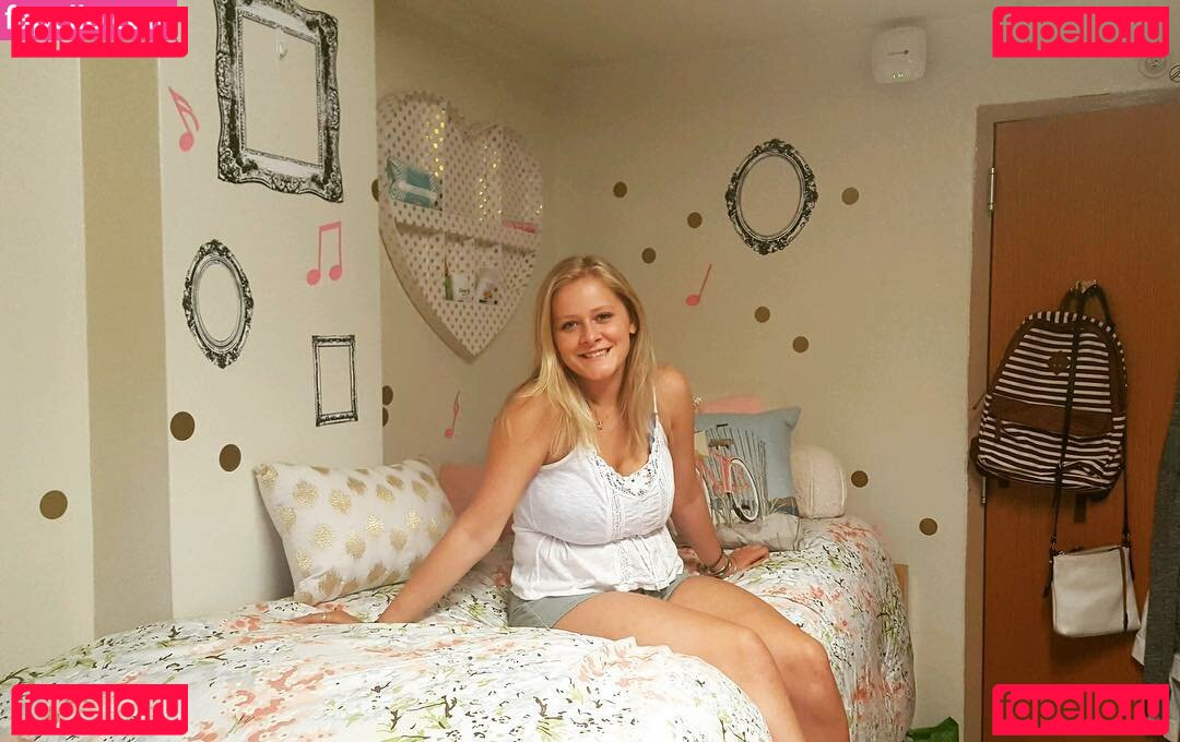 Bridget N / bridget.n / bridgetbordeaux Onlyfans Photo Gallery 