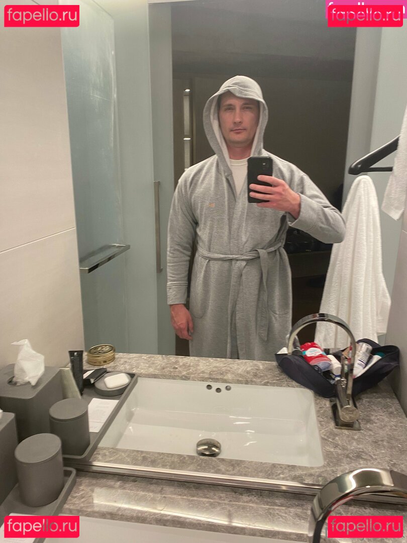 nerdywork / nerdywork_yt Onlyfans Photo Gallery 