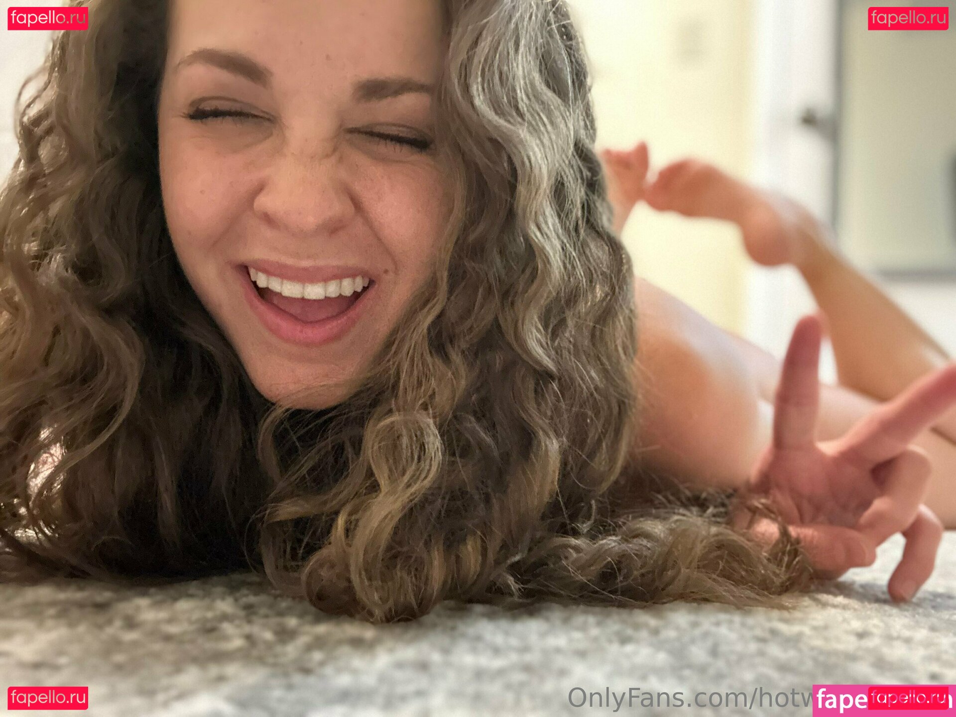 hotwifegrace.2 / reel Onlyfans Photo Gallery 