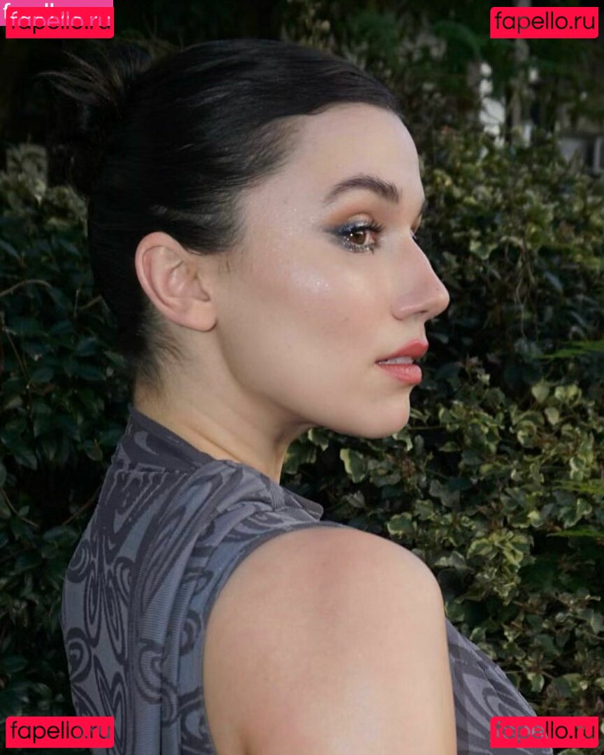 Fulton / Grace Caroline Currey / smoregrace Onlyfans Photo Gallery 