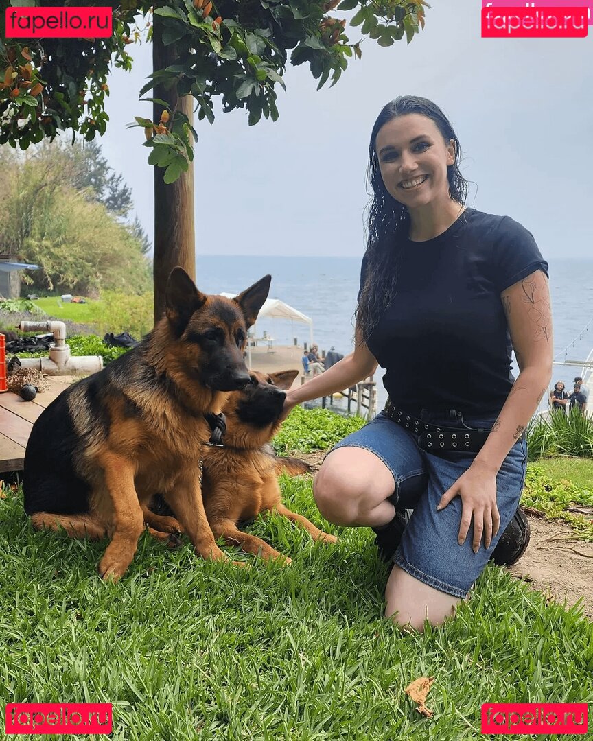 Fulton / Grace Caroline Currey / smoregrace Onlyfans Photo Gallery 