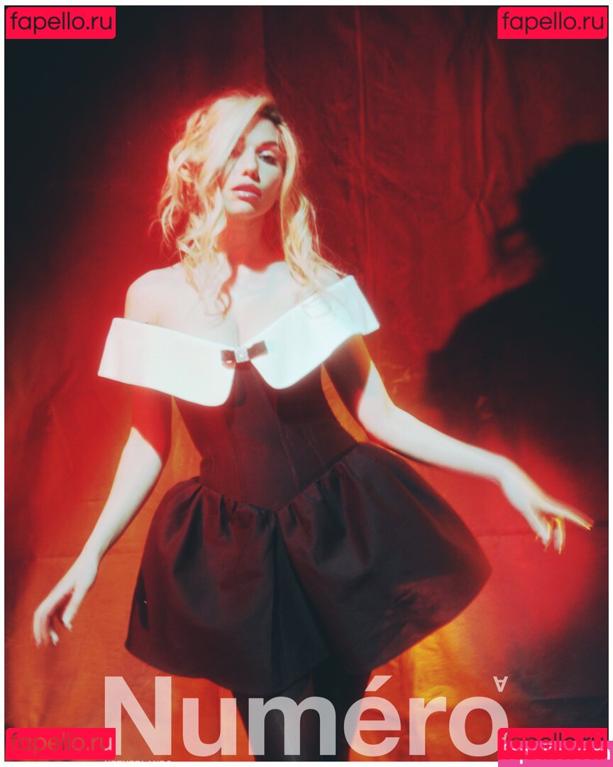 Fulton / Grace Caroline Currey / smoregrace Onlyfans Photo Gallery 