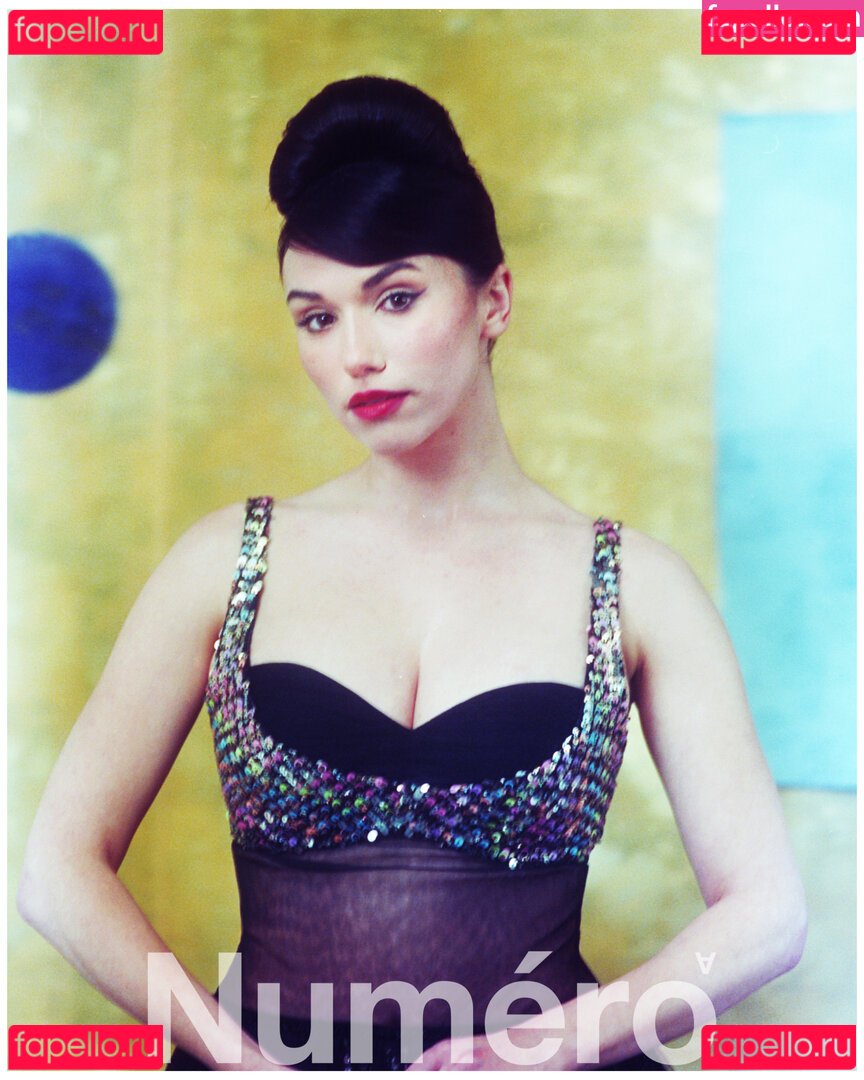 Fulton / Grace Caroline Currey / smoregrace Onlyfans Photo Gallery 