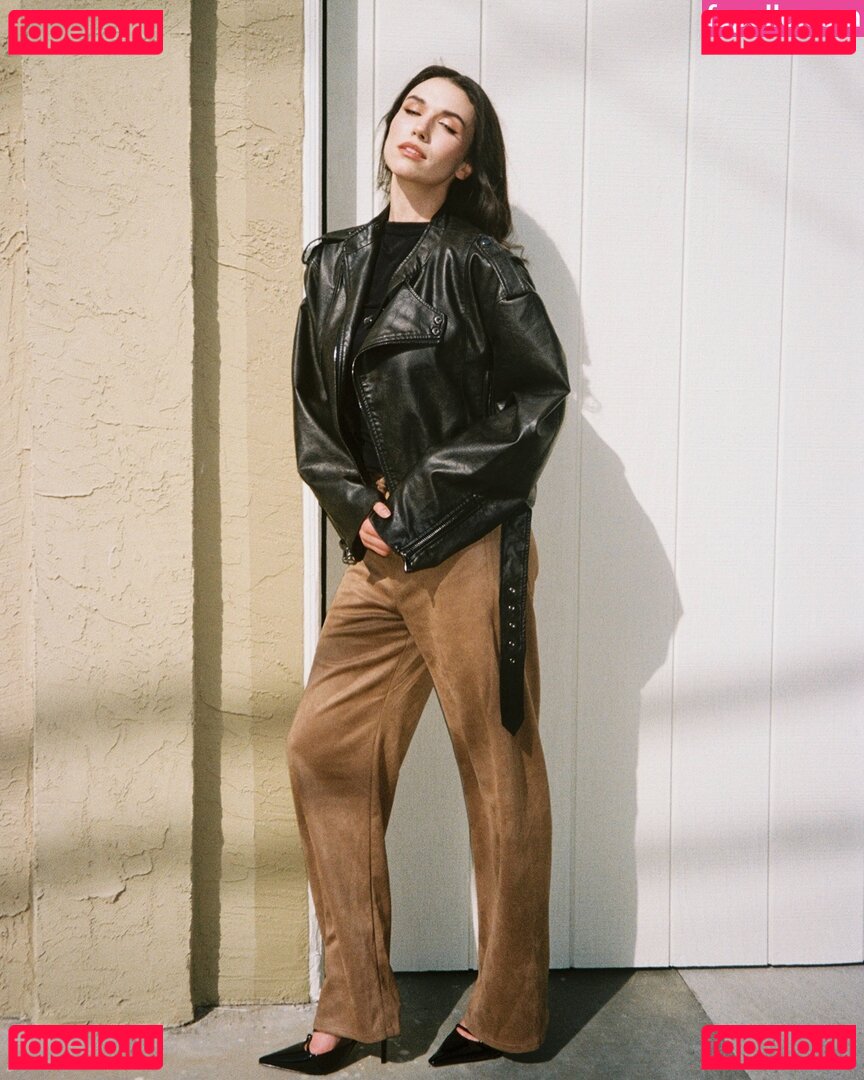 Fulton / Grace Caroline Currey / smoregrace Onlyfans Photo Gallery 